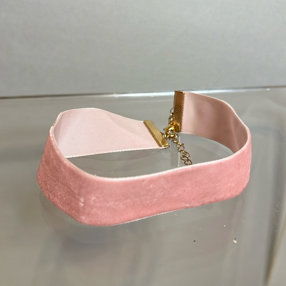Velvet pink choker ribbon necklace